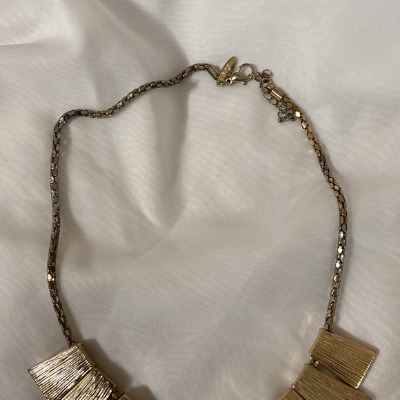 Costume Jewelry Necklace - Picture 2 of 5
